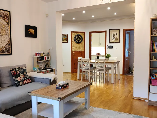 Eladó lakás Szekszárd 85 nm