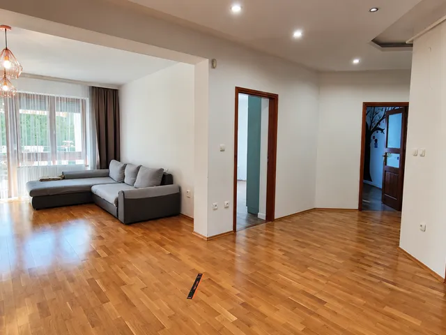 Eladó lakás Szekszárd, Cseri János 85 nm