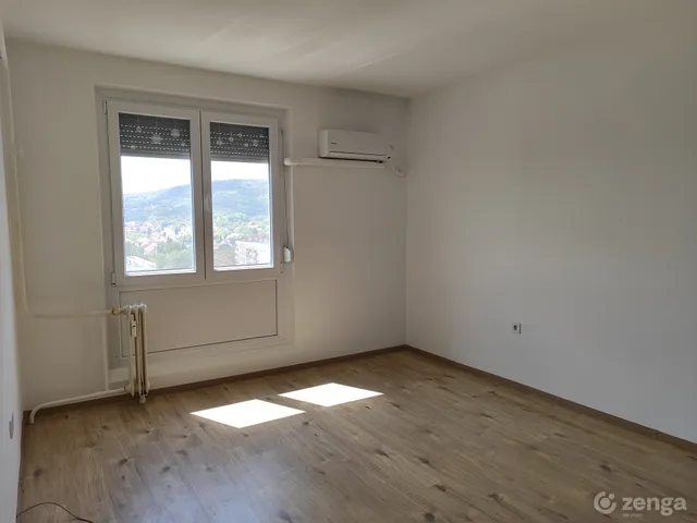 Eladó lakás Szekszárd, Csatár, Alisca utca 44,46 40 nm