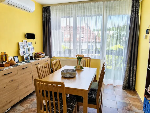 Eladó lakás Szekszárd, Csatár, Árok utca 76 nm