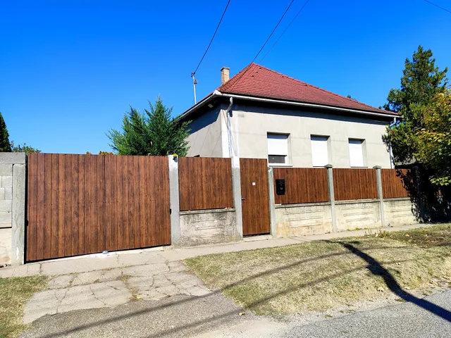 Eladó ház Tolna, Petőfi utca 115 nm