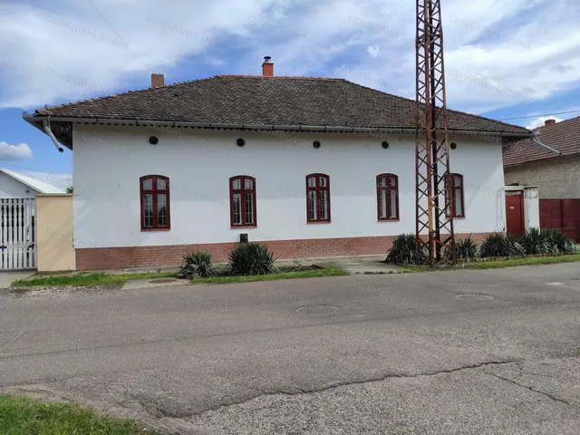 Eladó ház Kunszentmárton 127 nm