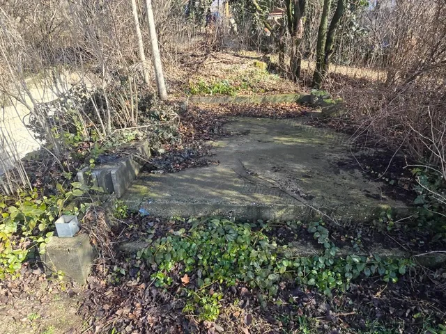 Eladó kereskedelmi és ipari ingatlan Tárnok 22 nm