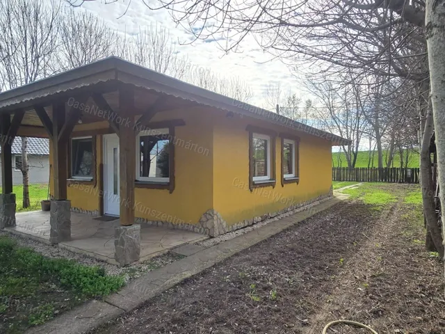 Eladó üdülő és hétvégi ház Békésszentandrás 108 nm