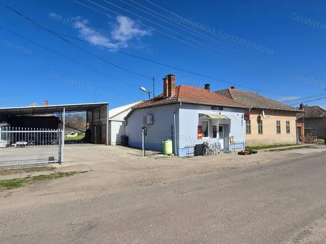 Eladó kereskedelmi és ipari ingatlan Nagyrév 105 nm