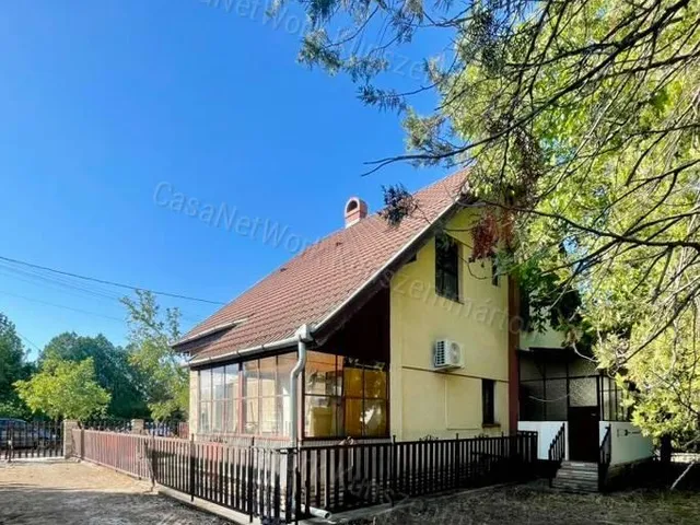 Eladó üdülő és hétvégi ház Cserkeszőlő 64 nm