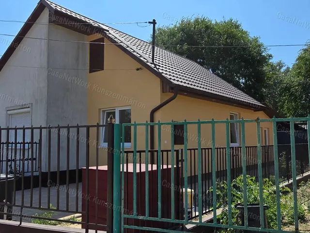 Eladó ház Cserkeszőlő 27 nm