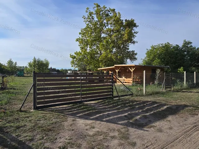 Eladó üdülő és hétvégi ház Tiszaalpár 31 nm