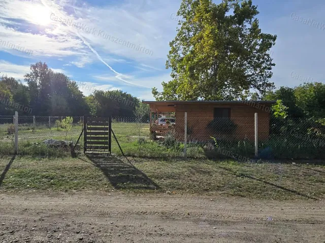 Eladó üdülő és hétvégi ház Tiszaalpár 31 nm