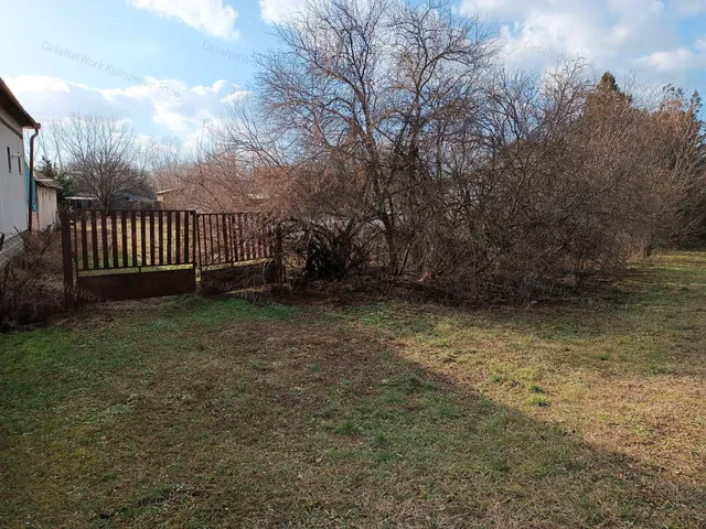 Eladó telek Kunszentmárton 831 nm