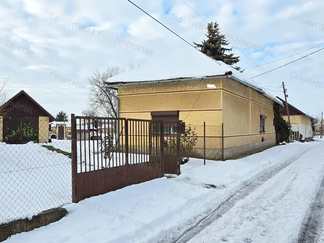 Eladó ház Cserkeszőlő 64 nm