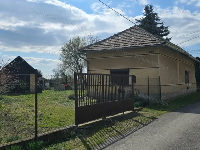 Eladó ház Cserkeszőlő 64 nm