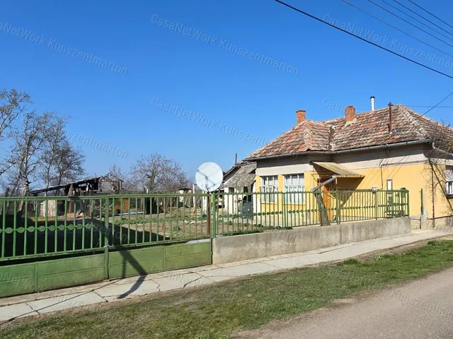 Eladó ház Szelevény 60 nm