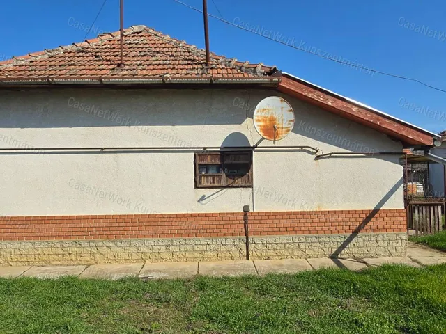 Eladó ház Cibakháza 51 nm