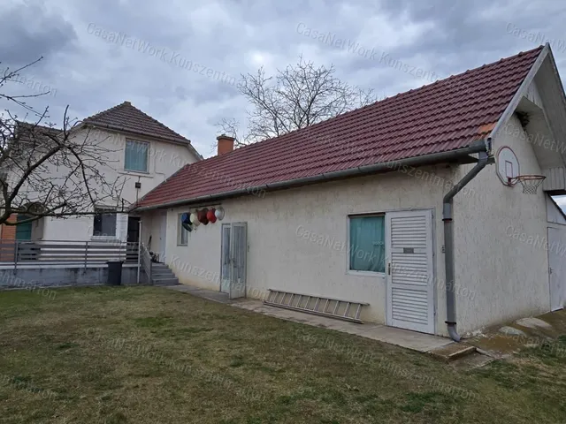 Eladó ház Cserkeszőlő 144 nm