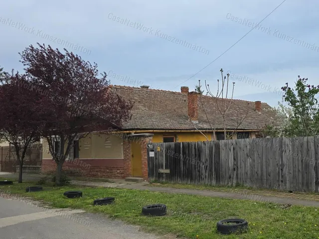Eladó ház Kunszentmárton 92 nm