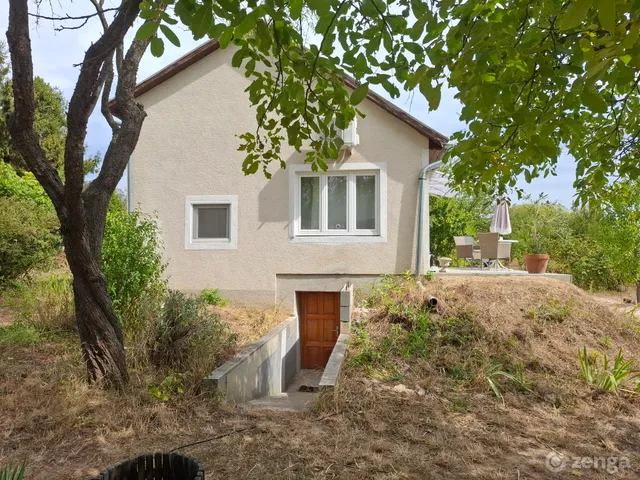 Eladó ház Fehérvárcsurgó, 8212 78 nm