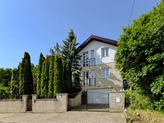 Eladó ház Pilisszentlászló 315 nm
