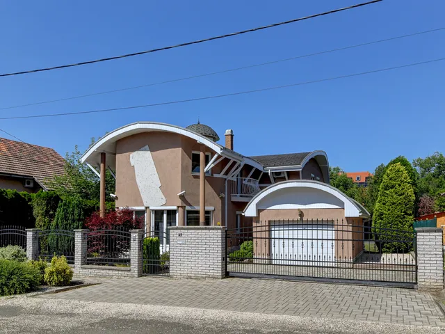 Eladó ház Budapest XVII. kerület, Rákoskert 200 nm