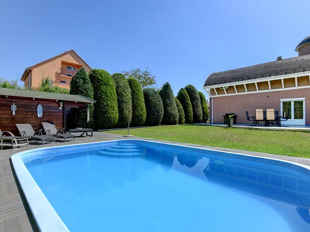 Eladó ház Budapest XVII. kerület, Rákoskert 200 nm