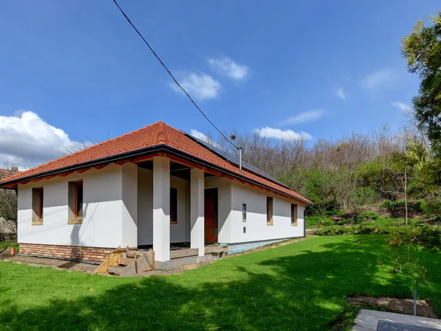 Eladó ház Úri 85 nm