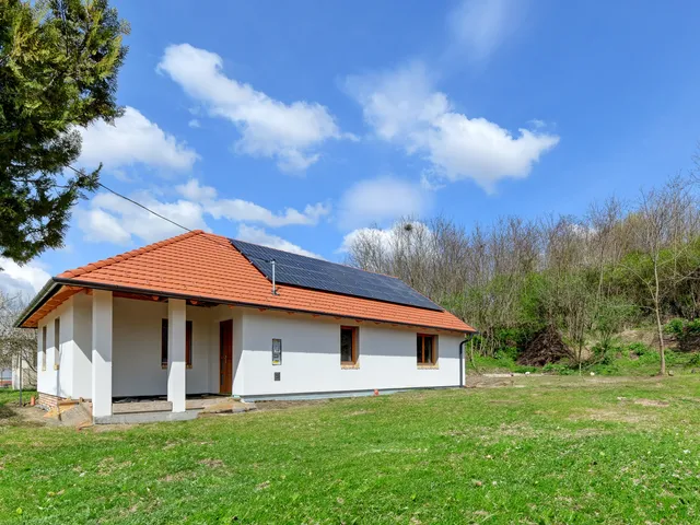 Eladó ház Úri 85 nm