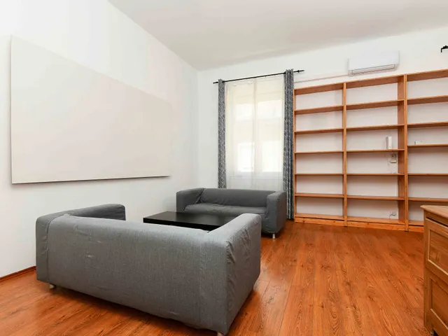 Eladó lakás Budapest VIII. kerület, Orczynegyed, Illés utca 58 nm