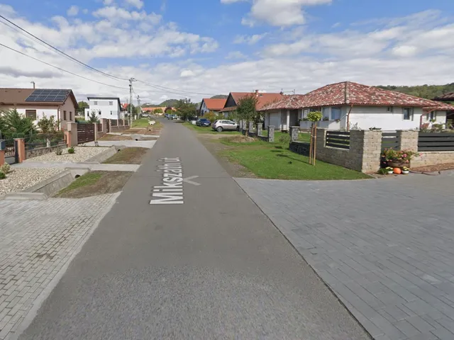 Eladó telek Bercel, Mikszáth u. 22. 1080 nm