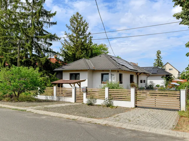 Eladó ház Veresegyház, Táborhely 137 nm