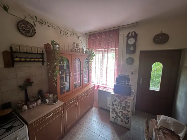 Eladó ház Eger, Hajdúhegy 220 nm
