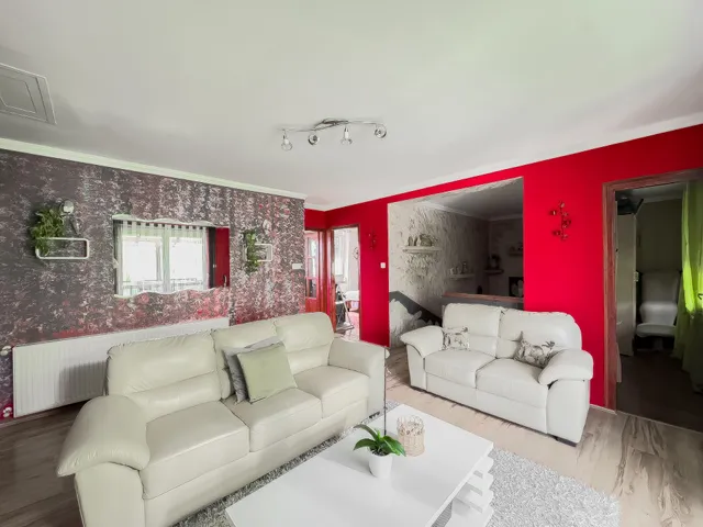 Eladó ház Mályi 280 nm