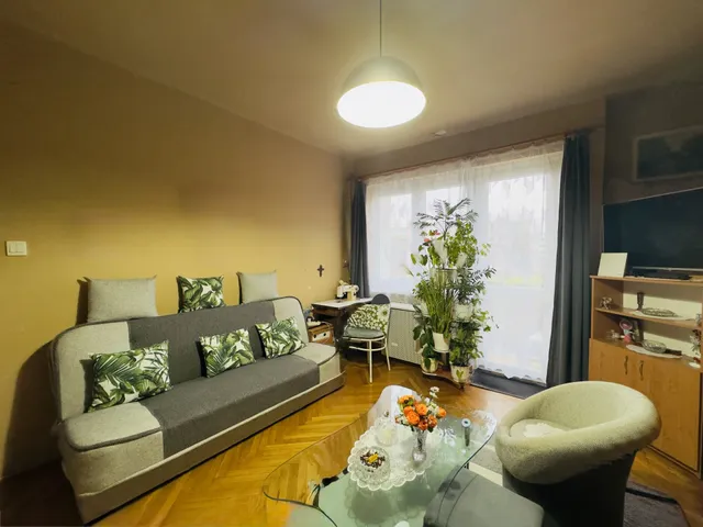 Eladó lakás Kazincbarcika, Építők útja  37 nm