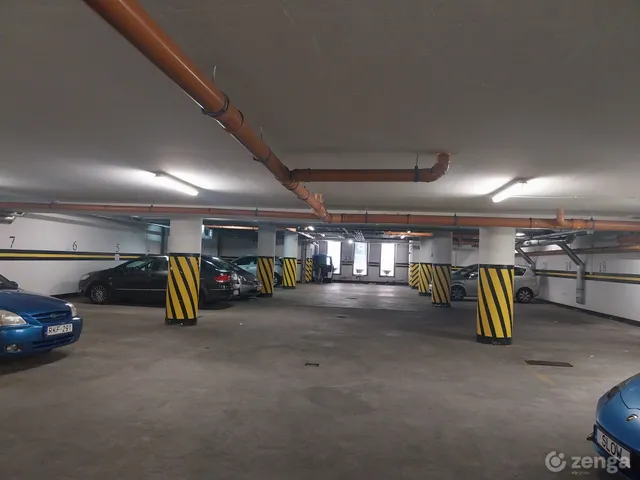 Eladó garázs Budapest VII. kerület, Belső-Erzsébetváros 18 nm