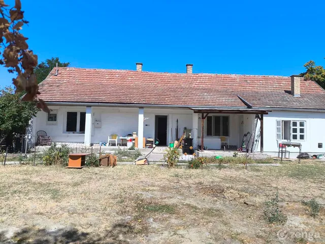 Eladó ház Dömsöd 100 nm
