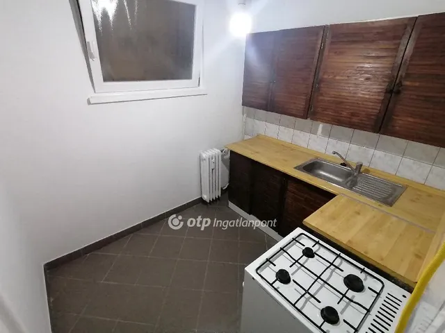 Eladó lakás Debrecen, Vénkert 71 nm