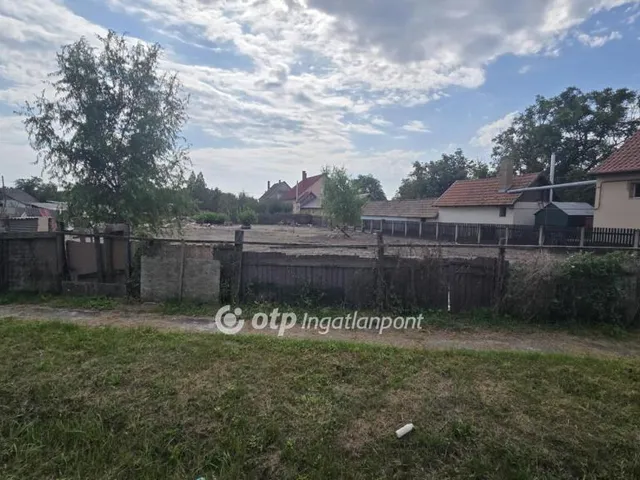 Eladó telek Kaba 1193 nm