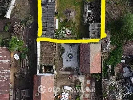 Eladó telek Mikepércs 302 nm