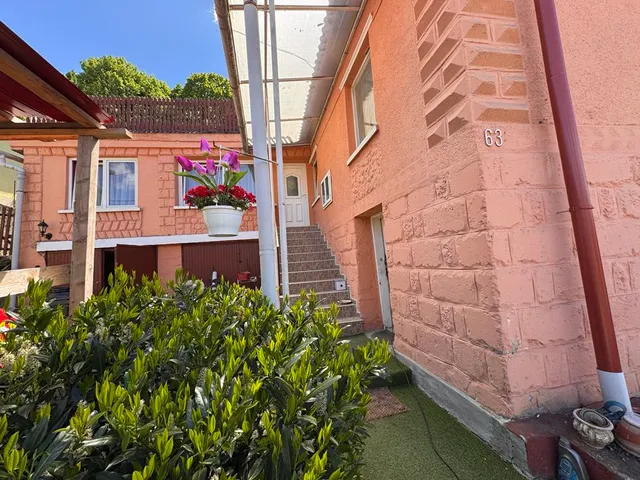 Eladó ház Kazincbarcika, Újkertváros 89 nm