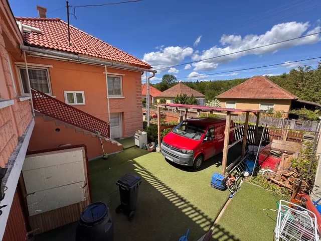Eladó ház Kazincbarcika, Újkertváros, Kiserdősor 89 nm
