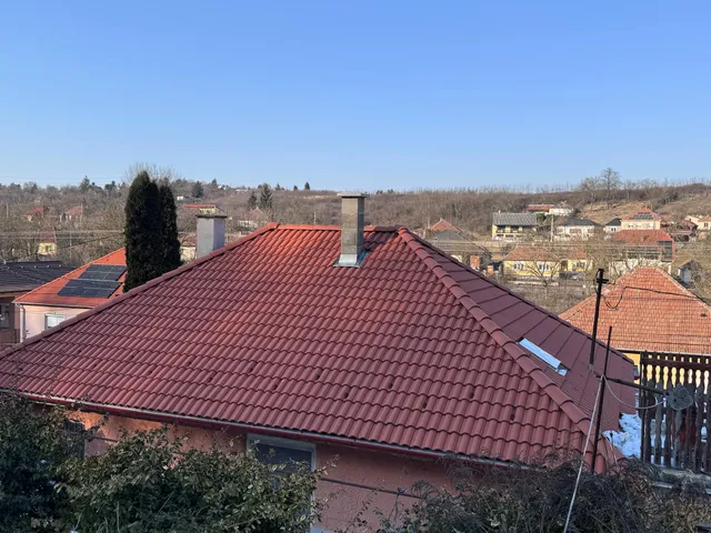 Eladó ház Kazincbarcika, Újkertváros, Kiserdősor 89 nm