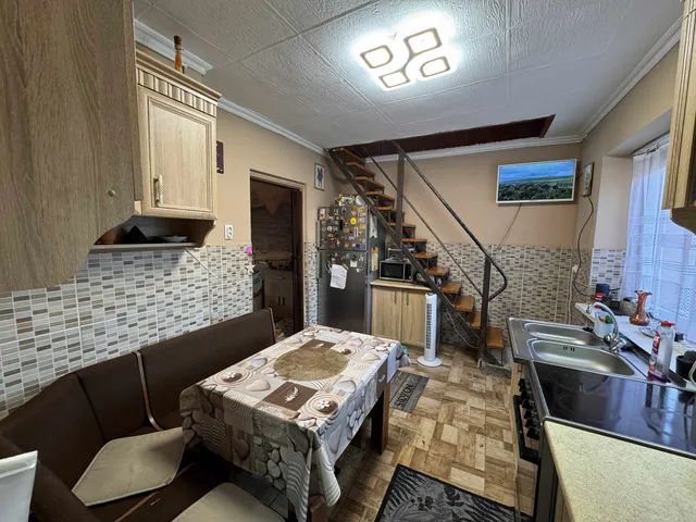 Eladó ház Kazincbarcika, MÁV lakótelep 76 nm