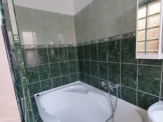 Kiadó lakás Kazincbarcika, Belváros, Építők útja 38 52 nm