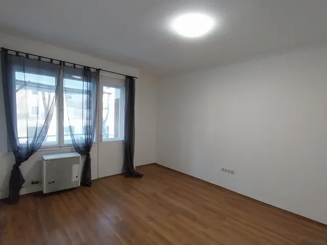 Kiadó lakás Kazincbarcika, Belváros, Építők útja 38 52 nm