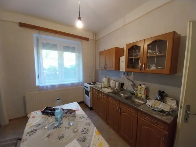 Eladó ház Kazincbarcika, Újkertváros 160 nm