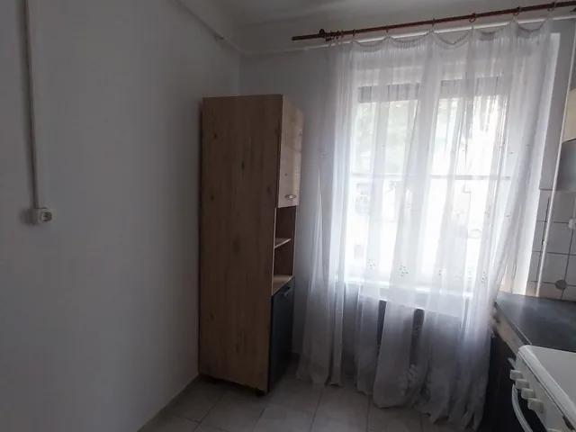 Kiadó lakás Kazincbarcika, Belváros, Építők útja 28 45 nm
