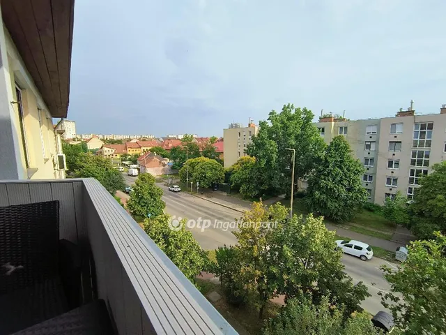 Eladó lakás Szolnok 82 nm