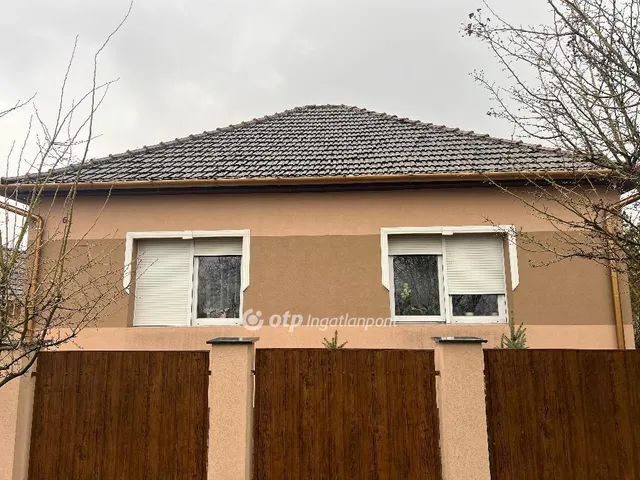 Eladó ház Újszilvás 110 nm
