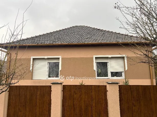 Eladó ház Újszilvás 110 nm
