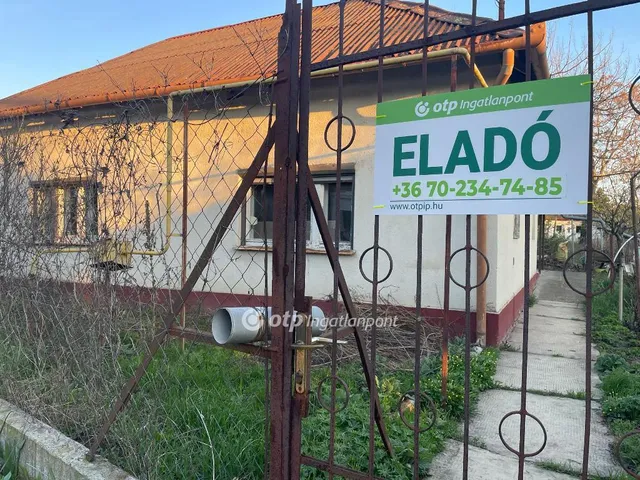 Eladó ház Tószeg 83 nm