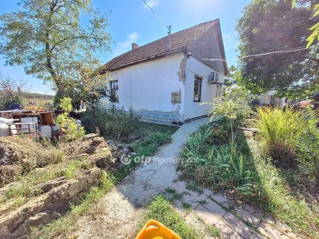 Eladó ház Tószeg 63 nm